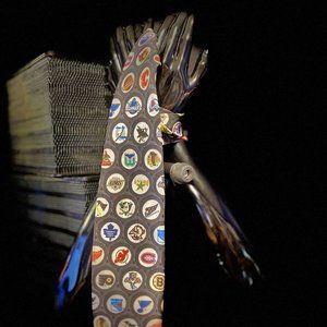 NHL Team Pucks Tie 1996